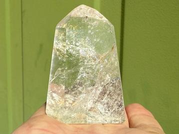 Prachtige bergkristal limoniet obelisk punt mineralen beschikbaar voor biedingen