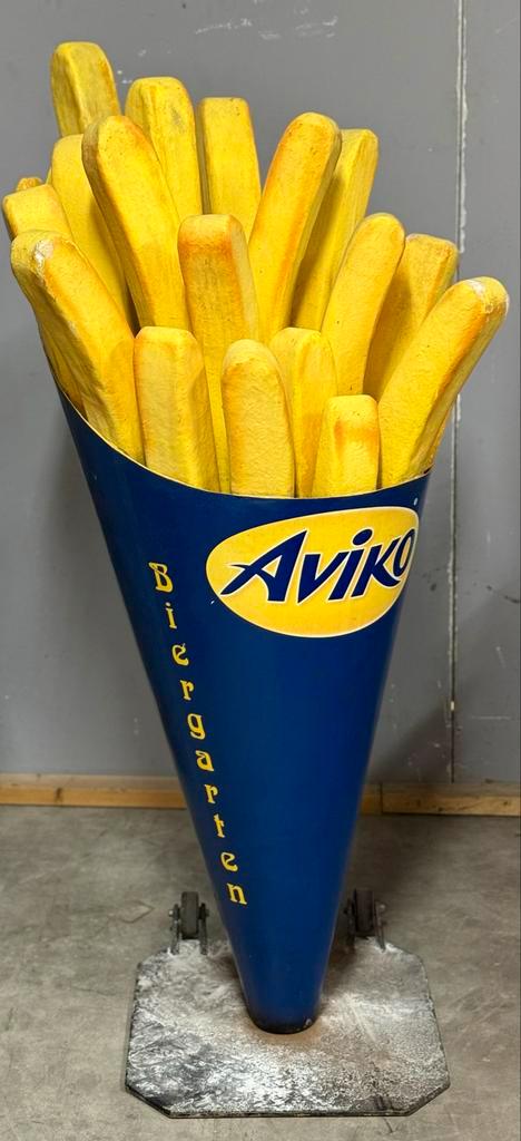 Aviko Stoepbord XXL Patat Frietzak Mancave, Verzamelen, Merken en Reclamevoorwerpen, Gebruikt, Reclamebord, Ophalen of Verzenden