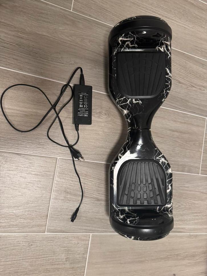 Prachtig hoverboard met bluetooth, muziek en lampjes, Diversen, Sinterklaas, Zo goed als nieuw, Ophalen of Verzenden