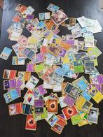 164 Pokémon kaarten, 1 verzamelmapje, 46 sleeves, Gebruikt, Ophalen of Verzenden, Meerdere kaarten