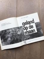 Geland op de maan 20 juli 1969 TJ.E. de Vries Bonaventura, Ophalen of Verzenden, Zo goed als nieuw