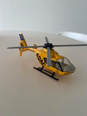 Siku traumahelicopter beschikbaar voor biedingen