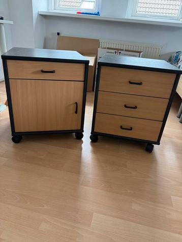 2 ladekastjes op wielen beschikbaar voor biedingen