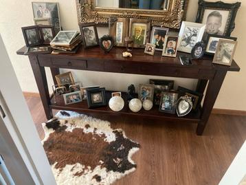 Houten Sidetable/Console Tafel beschikbaar voor biedingen