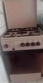 Gasfornuis met oven merk etna bistro, Witgoed en Apparatuur, Fornuizen, Ophalen, Gebruikt, 4 kookzones, Gas