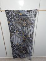 Sjaaltje, Ophalen of Verzenden, Zo goed als nieuw, Maat 38/40 (M), Sjaal