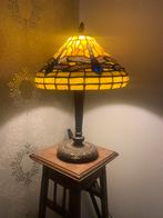 Tiffany lamp . Beschadiging maar erg gaaf, Minder dan 50 cm, Glas, Gebruikt, Ophalen of Verzenden