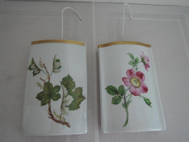 Twee vintage porseleinen waterverdampers voor de radiator, Antiek en Kunst, Curiosa en Brocante, Ophalen of Verzenden