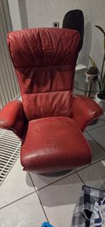 Rode lederen relaxfauteuil, GRATIS af te halen in Harderwijk, Huis en Inrichting, Fauteuils, Ophalen, Gebruikt, Minder dan 75 cm