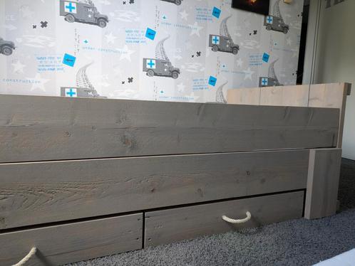 Stoer jongens bed met logeerdeel., Huis en Inrichting, Slaapkamer | Bedden, Zo goed als nieuw, Eenpersoons, 90 cm, 200 cm, Hout