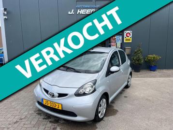 Toyota Aygo 1.0-12V +,nw apkAutomaat! beschikbaar voor biedingen