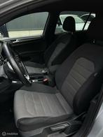 Volkswagen Golf 1.2 TSI R-line keyless onderhoud, Auto's, Voorwielaandrijving, Euro 5, 4 cilinders, 610 kg