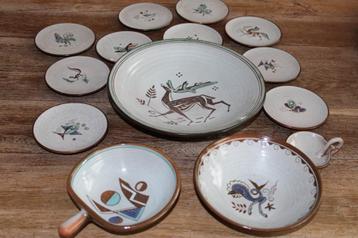 vintage AmHa Holland aardewerk servies 61 delen beschikbaar voor biedingen