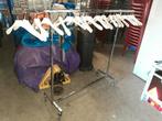 Te koop Kledingrek inclusief 25 hangers wit, Ophalen, Gebruikt