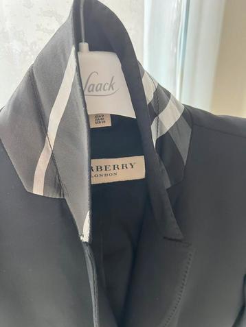 Authentiek Burberry dames colbert. Als nieuw!!! beschikbaar voor biedingen