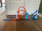 Hotwheels dubbele looping met power booster, Kinderen en Baby's, Met looping, Gebruikt, Elektrisch, Ophalen