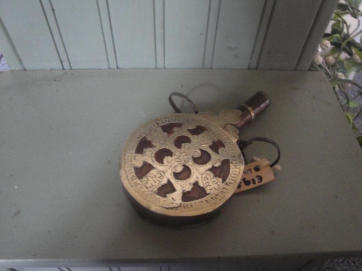 antiek kruikje flesje messing, Antiek en Kunst, Curiosa en Brocante, Ophalen of Verzenden