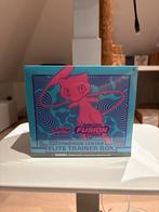 Fusion Strike Pokemon Center elite trainer box, Ophalen of Verzenden, Zo goed als nieuw