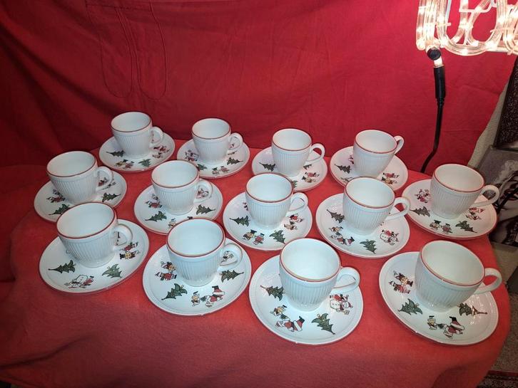 Koffie Kop en Schotels Wedgwood Windsor Christmas AH Kerst, Huis en Inrichting, Keuken | Servies, Nieuw, Kop(pen) en/of Schotel(s)