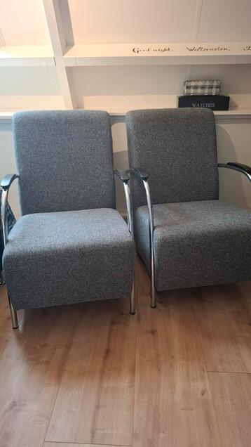 Twee comfortabele fauteuils van Pronto Wonen beschikbaar voor biedingen