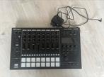 Roland MC 707 Groovebox, Muziek en Instrumenten, Drumcomputers, Ophalen of Verzenden, Zo goed als nieuw, Roland
