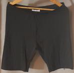 Janina zwarte korte damesshort slim maat L, Kort, Zwart, Maat 42/44 (L), Ophalen of Verzenden