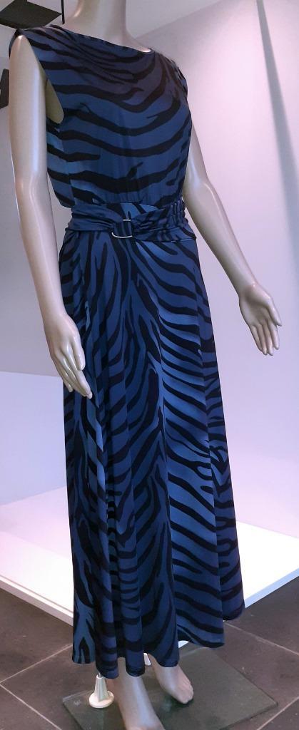 Lange jurk blauw zebra patroon K Design XS, Kleding | Dames, Jurken, Zo goed als nieuw, Maat 34 (XS) of kleiner, Blauw, Onder de knie