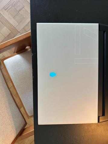 Alienware m17 17.3" Gaming Laptop - Lunar Light RTX 3070 beschikbaar voor biedingen