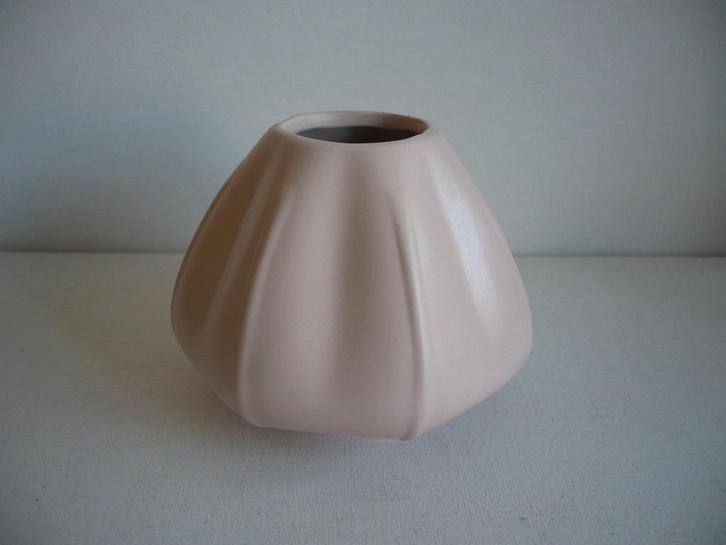 041 Gratis bij aankoop van af 10,00 euro., Antiek en Kunst, Antiek | Vazen, Ophalen of Verzenden