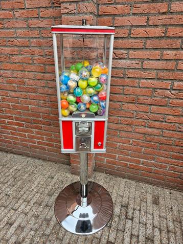FIFTIES SIXTIES BEAVER CAPSULE AUTOMAAT OP  CHROMEN VOET  beschikbaar voor biedingen