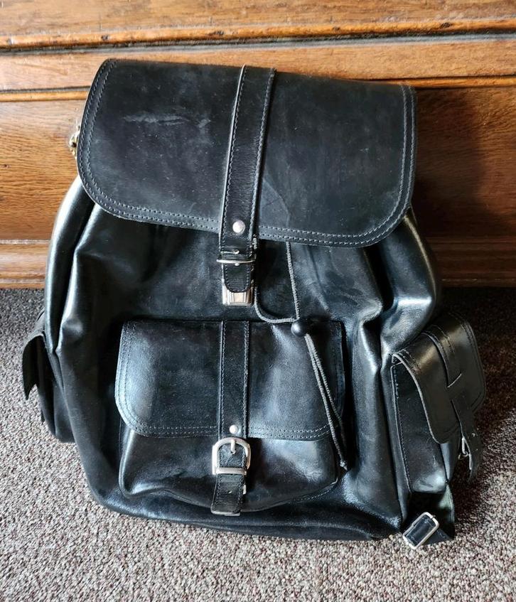 Leren Rugzak met zijvakken, Sieraden, Tassen en Uiterlijk, Tassen | Rugtassen, Zo goed als nieuw, Overige merken, 30 tot 45 cm