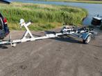 Ex geremde trailer 5.5 meter tot 6 meter laden, Watersport en Boten, Vis- en Consoleboten, Ophalen, 10 tot 30 pk, Zo goed als nieuw