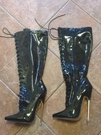 Zwarte lak high heels laarzen. Mt.43 kinky BDSM, Hoge laarzen, Zwart, Ophalen of Verzenden, Gedragen