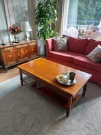 Klassieke notenhouten salontafel, Antiek en Kunst, Antiek | Meubels | Tafels, Ophalen of Verzenden