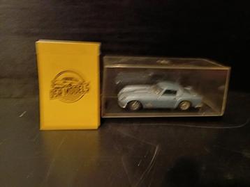 1:43 Ferrari 250 GT LWB beschikbaar voor biedingen