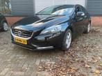 Volvo V40 1.6 D2 115PK 2013 Zwart INRUIL IS WELKOM, Auto's, Volvo, Voorwielaandrijving, 28 km/l, Zwart, 4 cilinders