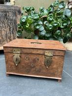 India kist Indiase kist metaal handwerk, Minder dan 50 cm, Gebruikt, Minder dan 50 cm, Ophalen of Verzenden