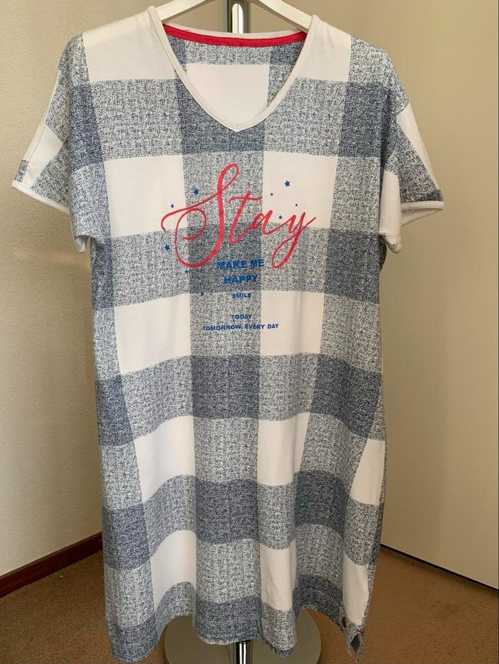 Blauw-wit geruite nachthemd, Kleding | Dames, Pyjama's, Gedragen, Maat 42/44 (L), Ophalen of Verzenden