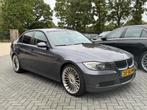 BMW 3-serie 318i Executive, Zwart, 4 cilinders, 129 pk, Bedrijf