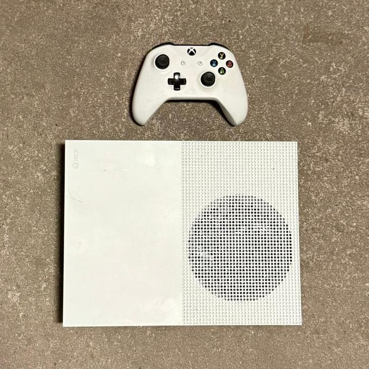 Xbox One S 500GB + Controller, Spelcomputers en Games, Spelcomputers | Xbox One, Zo goed als nieuw, Xbox One, 500 GB, Met 1 controller