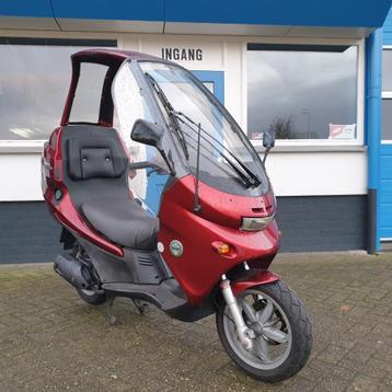 HANDEL / OPKNAP : Benelli adiva 125cc 4takt piaggio leader  beschikbaar voor biedingen