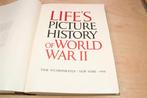 Life’s Picture History — Beelden van WOII [1950], Boeken, Oorlog en Militair, Ophalen of Verzenden, Tweede Wereldoorlog, Gelezen