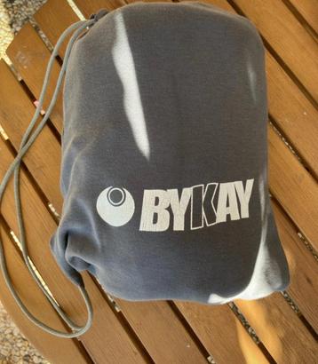 Bykay draagdoek beschikbaar voor biedingen