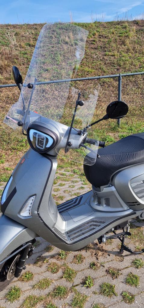 La Souris Designo Moped, Fietsen en Brommers, Brommeronderdelen | Scooters, Zo goed als nieuw, Overige merken, Overige typen, Ophalen