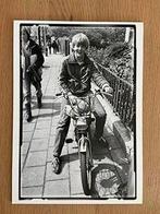 Org zw/wit foto van kroonprins Willem Alexander op Puch Maxi, Verzamelen, Verzenden, Nieuw, Nederland, Kaart, Foto of Prent