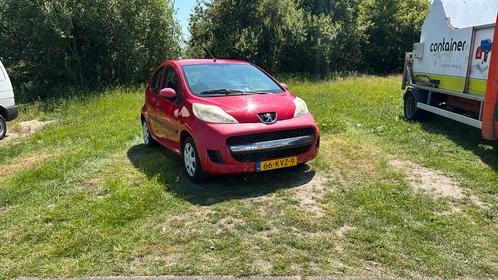 Peugeot 107 1.0 12V 5DR 2010 Rood, Auto's, Peugeot, Particulier, Benzine, A, Hatchback, Handgeschakeld, Origineel Nederlands, Rood