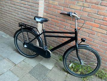 Een mooie herenfiets beschikbaar voor biedingen