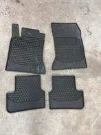Originele Rubberen Matten Mercedes A, B en CLA - ZGAN, Ophalen, Zo goed als nieuw