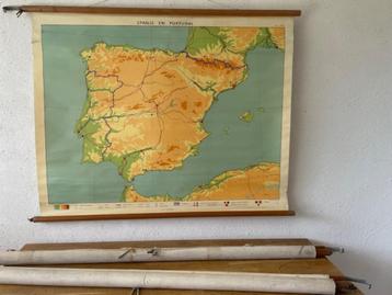 Vintage schoolkaart Spanje en Portugal beschikbaar voor biedingen