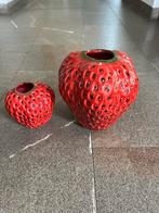 Des Pots Aardbeienvazen Groot + Klein - Nieuwstaat, Aardewerk of Porselein, Nieuw, Ophalen of Verzenden, Minder dan 50 cm